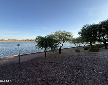 945 E Playa Del Norte Drive - Photo Thumbnail 16