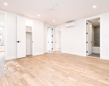 96 Moore Street - Photo Thumbnail 1