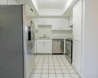 2011 N 51st Street - Photo Thumbnail 5