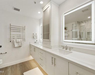 7161 E Rancho Vista Drive - Photo Thumbnail 24