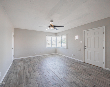 1503 E Harvard Street - Photo Thumbnail 5