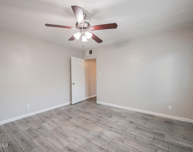 1503 E Harvard Street - Photo Thumbnail 14