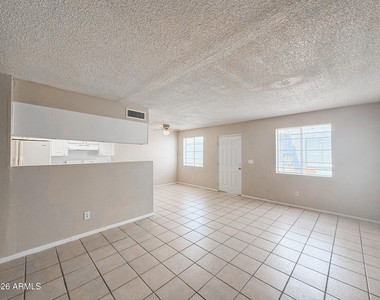 2625 W Ocotillo Road - Photo Thumbnail 6