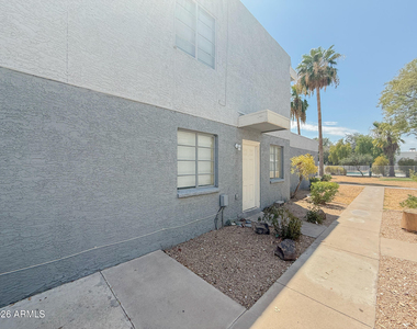 2625 W Ocotillo Road - Photo Thumbnail 1