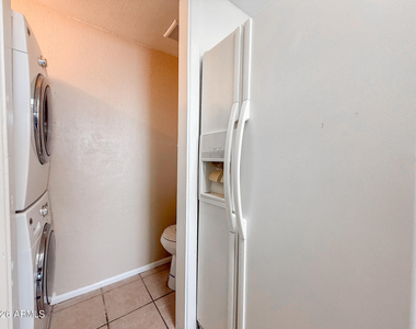 2625 W Ocotillo Road - Photo Thumbnail 4