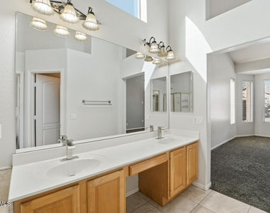 7180 W Trails Drive - Photo Thumbnail 43