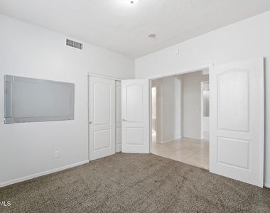 7180 W Trails Drive - Photo Thumbnail 22