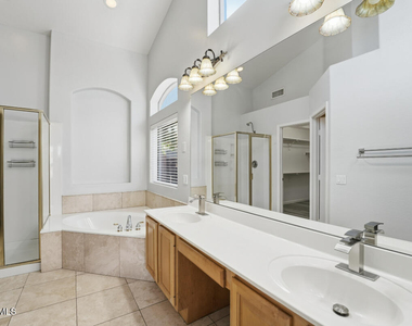 7180 W Trails Drive - Photo Thumbnail 38