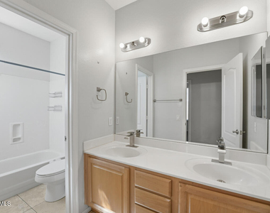 7180 W Trails Drive - Photo Thumbnail 23