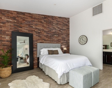 3900 E Baseline Road - Photo Thumbnail 19