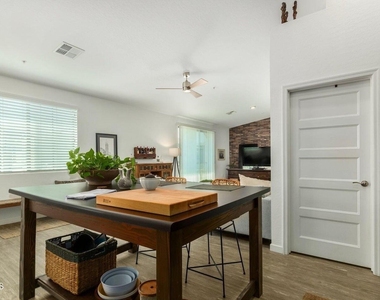 3900 E Baseline Road - Photo Thumbnail 17