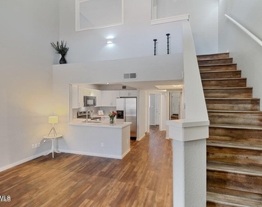 1025 E Highland Avenue - Photo Thumbnail 5