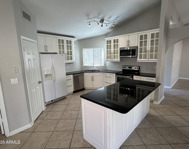 16435 S 43rd Street - Photo Thumbnail 5