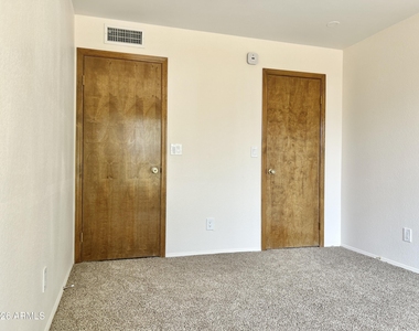3839 E Cherokee Street - Photo Thumbnail 14