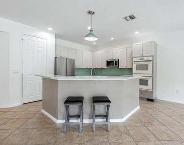 116 Bella Vista Way - Photo Thumbnail 7