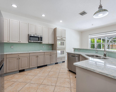 116 Bella Vista Way - Photo Thumbnail 10