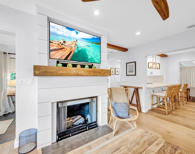 748 Ne 17th Way - Photo Thumbnail 14