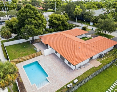 3310 Nw 90th Avenue - Photo Thumbnail 30