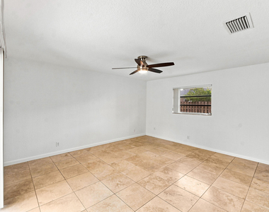 3310 Nw 90th Avenue - Photo Thumbnail 12