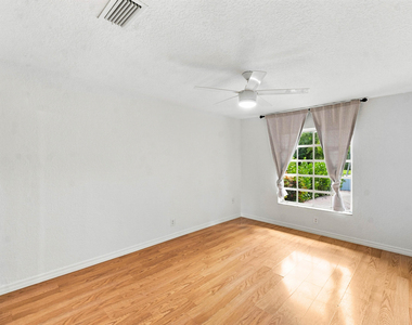 3310 Nw 90th Avenue - Photo Thumbnail 17
