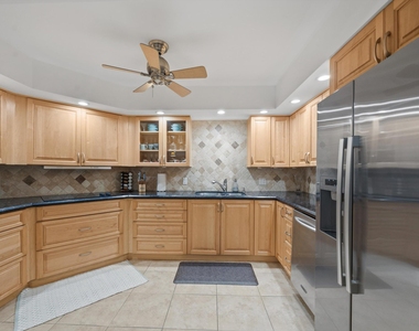2860 S Ocean Boulevard - Photo Thumbnail 11