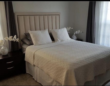 9466 Boca Cove Circle - Photo Thumbnail 4