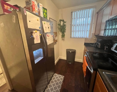 8441 Forest Hills Drive - Photo Thumbnail 3