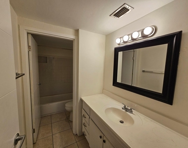 8441 Forest Hills Drive - Photo Thumbnail 6