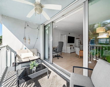 621 E Woolbright Road - Photo Thumbnail 21