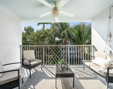 621 E Woolbright Road - Photo Thumbnail 20