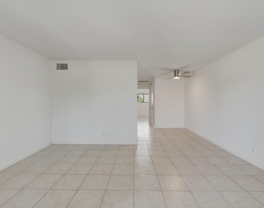 4529 Ne 21st Avenue - Photo Thumbnail 15