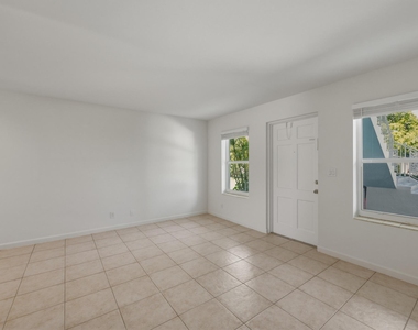 4529 Ne 21st Avenue - Photo Thumbnail 16