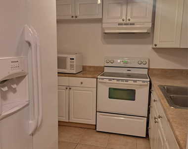 4164 Nw 90th Avenue - Photo Thumbnail 7