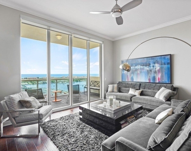 2640 Lake Shore Drive - Photo Thumbnail 12