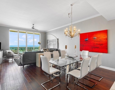 2640 Lake Shore Drive - Photo Thumbnail 1
