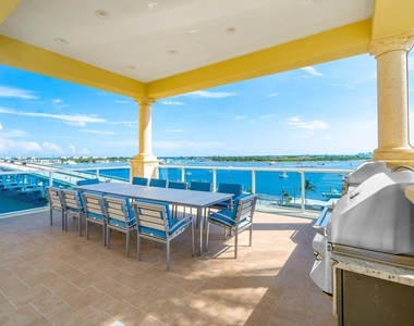 2640 Lake Shore Drive - Photo Thumbnail 35