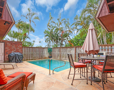 1420 Ocean Way - Photo Thumbnail 3