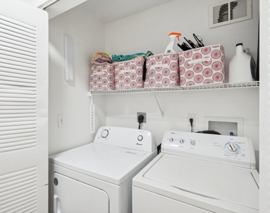 300 Scotia Drive - Photo Thumbnail 23