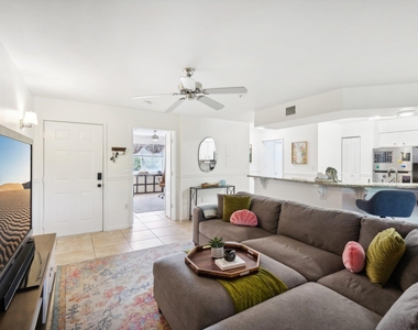 300 Scotia Drive - Photo Thumbnail 20