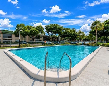 4147 Nw 90th Avenue - Photo Thumbnail 29