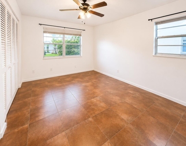 4147 Nw 90th Avenue - Photo Thumbnail 14