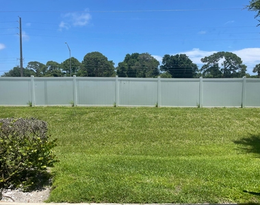 5187 Se Mariner Garden Circle - Photo Thumbnail 10