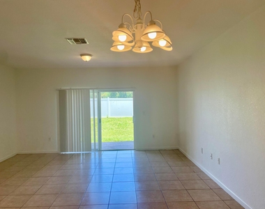 5187 Se Mariner Garden Circle - Photo Thumbnail 4