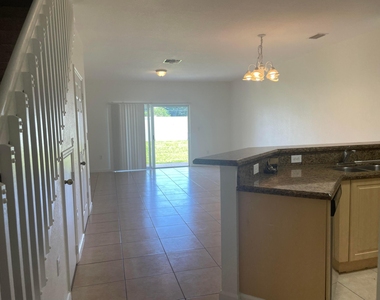 5187 Se Mariner Garden Circle - Photo Thumbnail 1