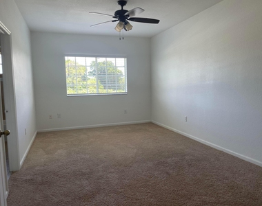 5187 Se Mariner Garden Circle - Photo Thumbnail 5