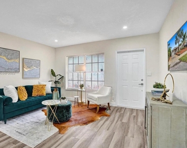 221 Nw 51st Street - Photo Thumbnail 5