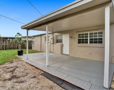221 Nw 51st Street - Photo Thumbnail 20