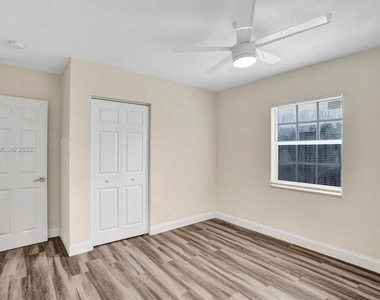 221 Nw 51st Street - Photo Thumbnail 17