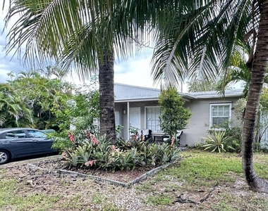 221 Nw 51st Street - Photo Thumbnail 2