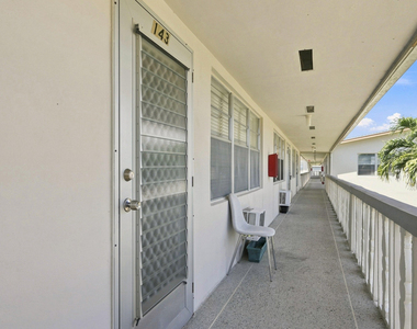 143 Cambridge F - Photo Thumbnail 17